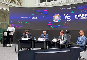 Президент ФКС Москвы выступил на молодежном форуме по киберспорту